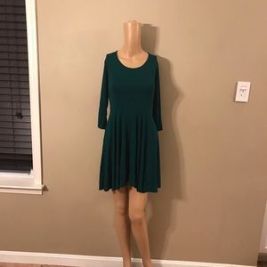 Emerald green midi dress. Never worn